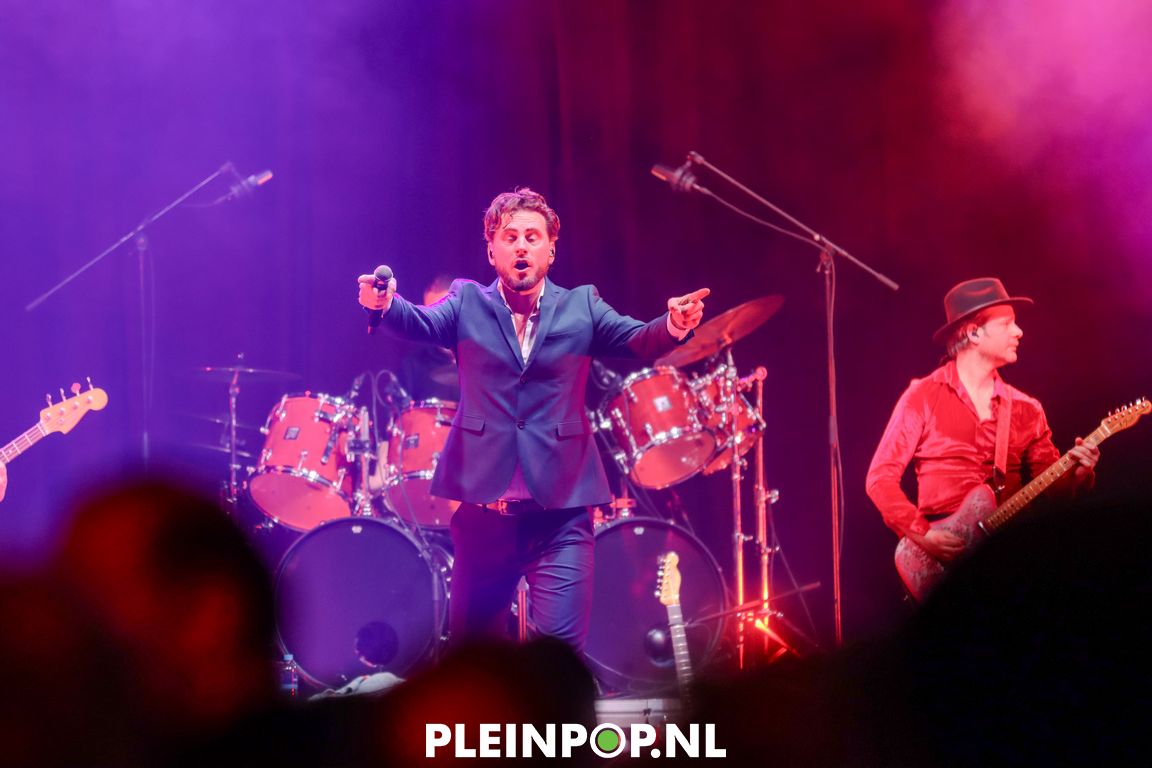 BOUKE & THE ELVIS MATTERS BAND    (41)